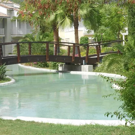 Portville Holiday Villas וילה גוג'ק
